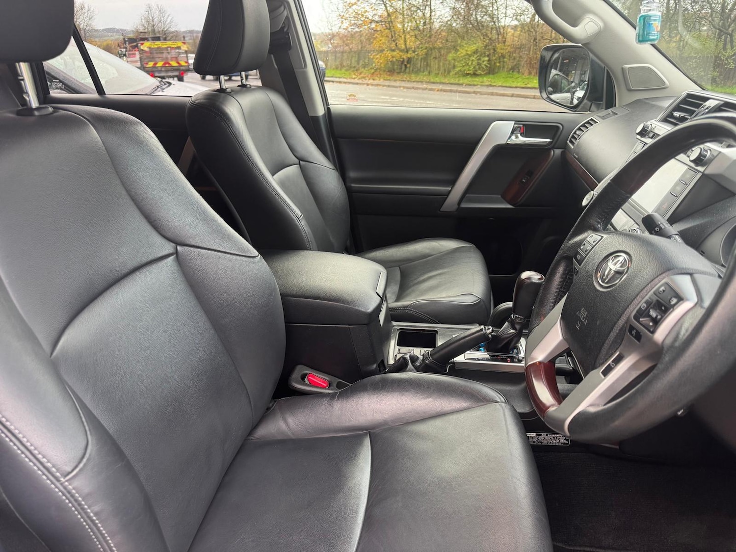 Used Toyota Land Cruiser 2016 for sale - 76389045: Photo 18