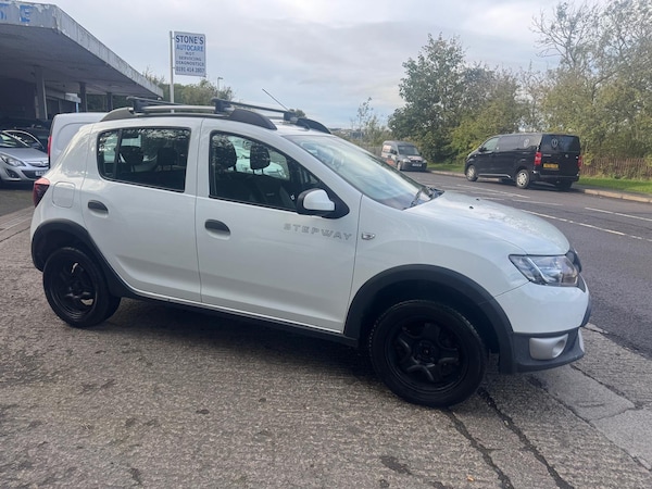 Used Dacia Sandero Stepway 2016 for sale - 76189084: Photo 18