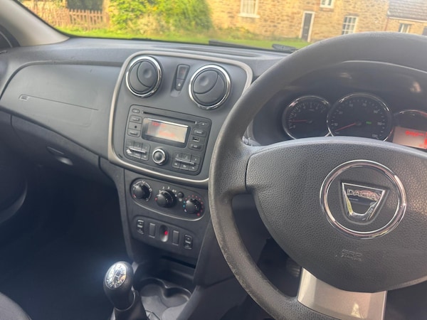 Used Dacia Sandero Stepway 2016 for sale - 76189084: Photo 8