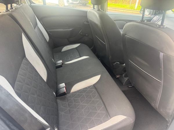Used Dacia Sandero Stepway 2016 for sale - 76189084: Photo 9
