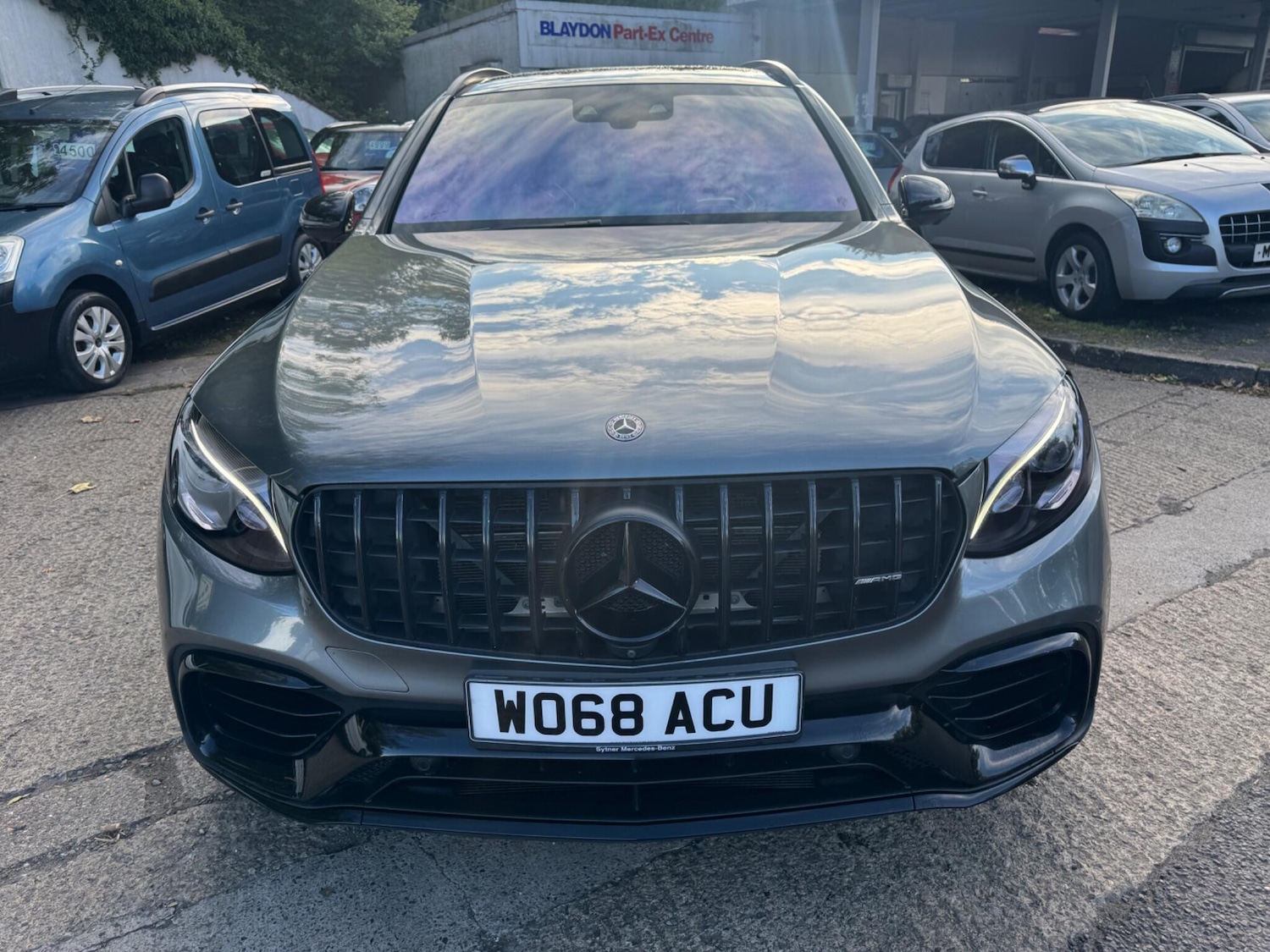Used Mercedes-Benz GLC 2018 for sale - 76752952: Photo 2