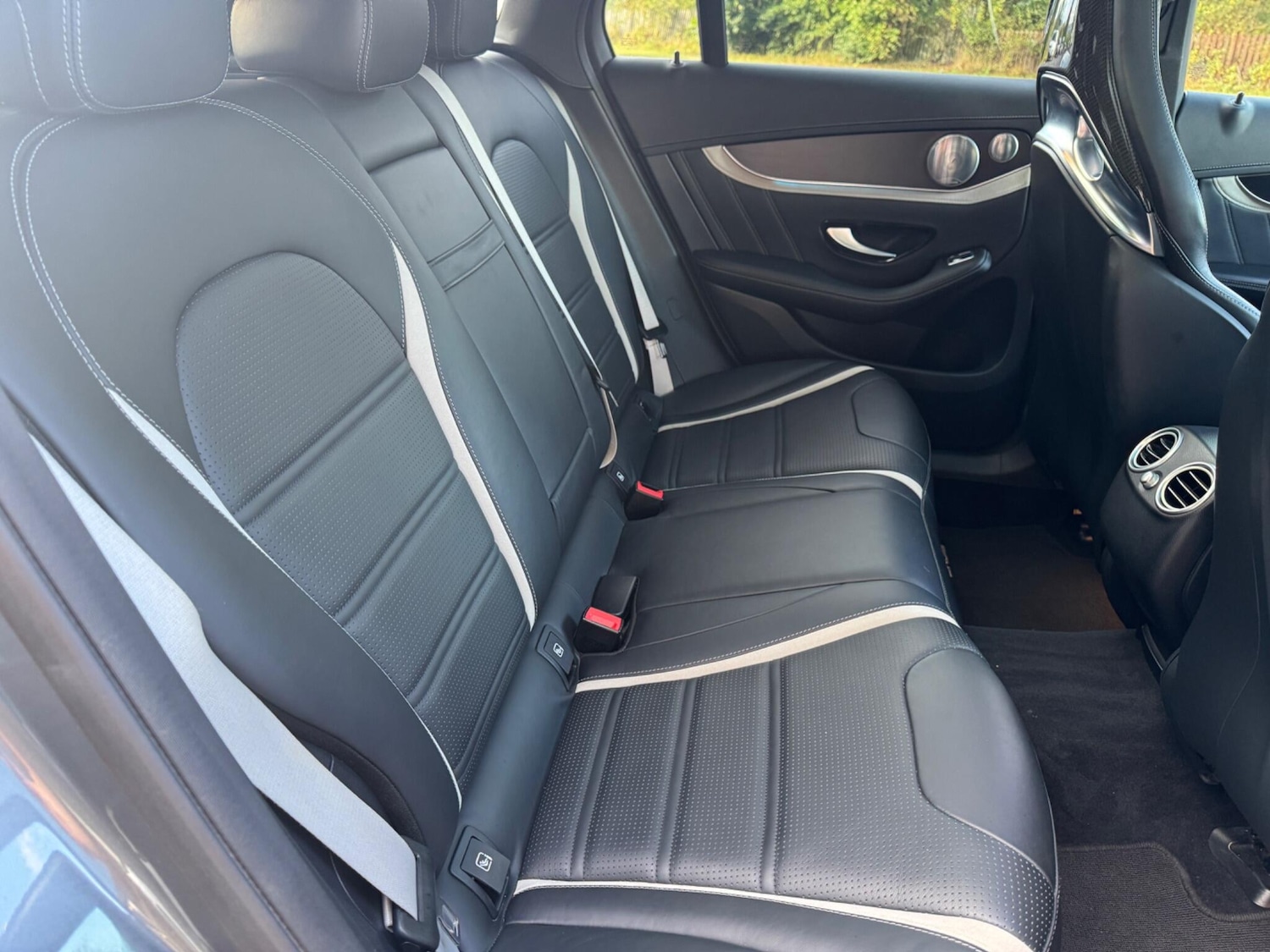 Used Mercedes-Benz GLC 2018 for sale - 76752952: Photo 8