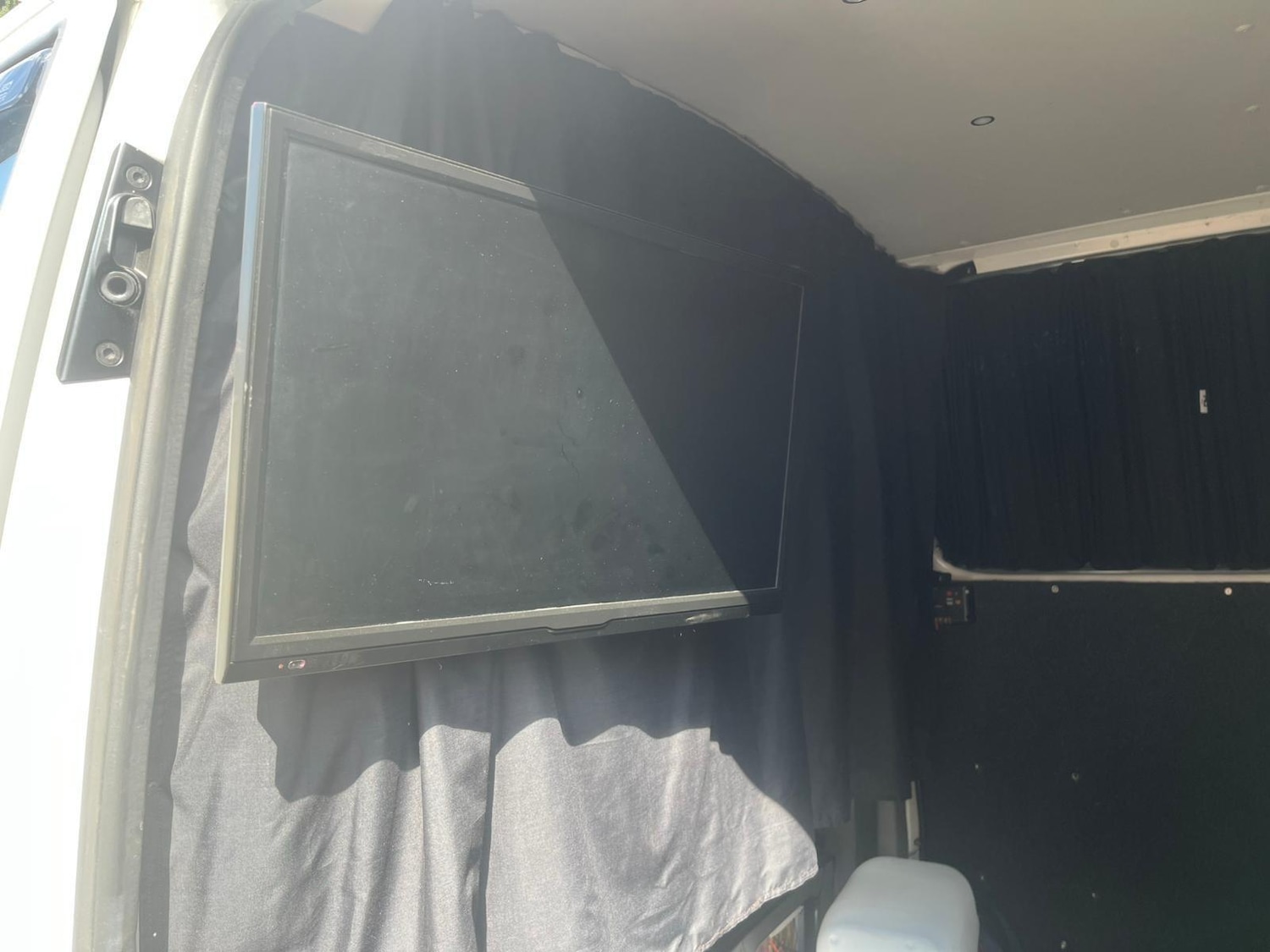 Used Volkswagen Transporter 2011 for sale - 76550834: Photo 7