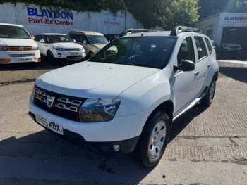 Used Dacia Duster 2015 for sale - 74725721: Photo