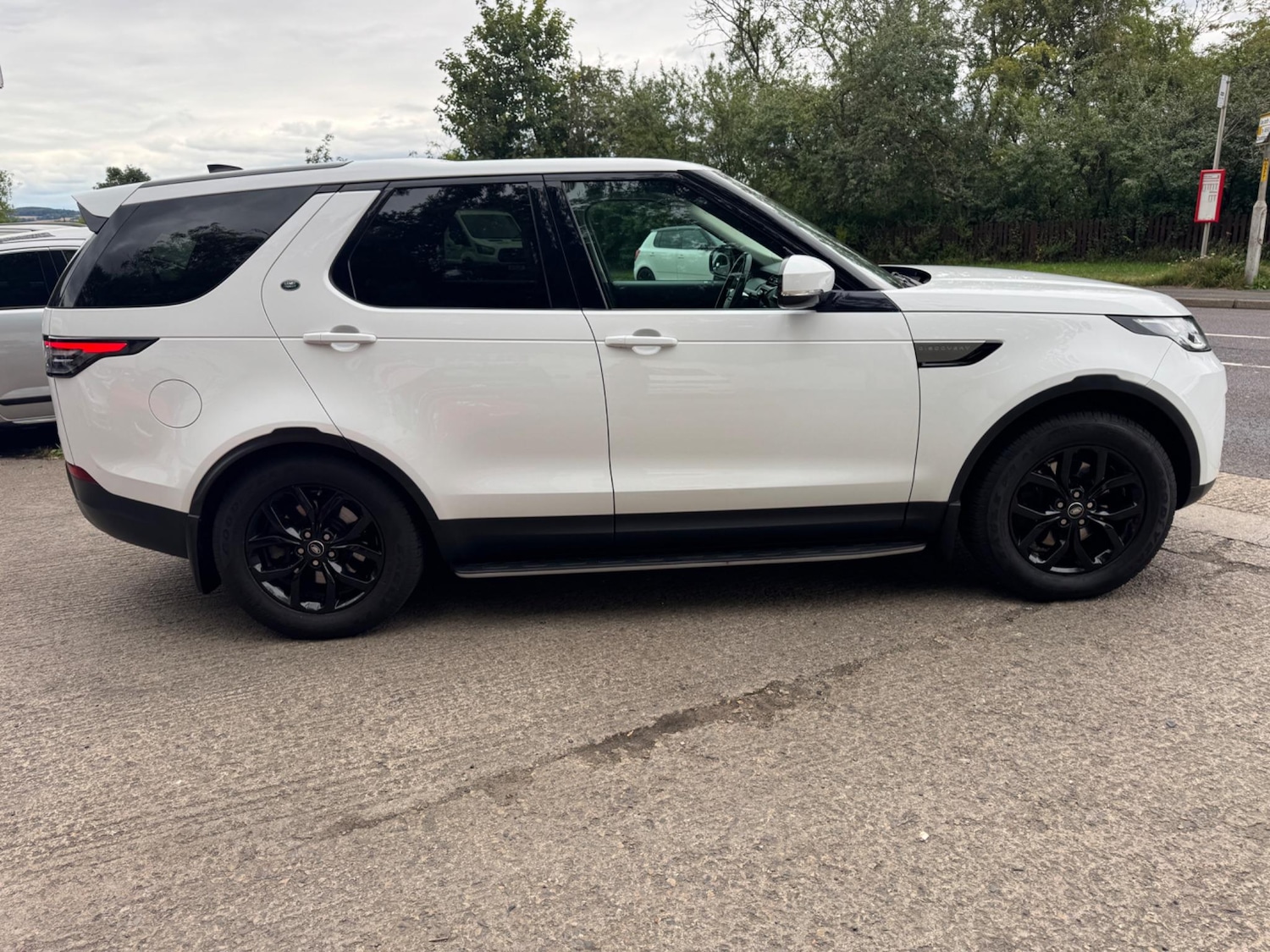 Used Land Rover Discovery 2018 for sale - 77143723: Photo 16