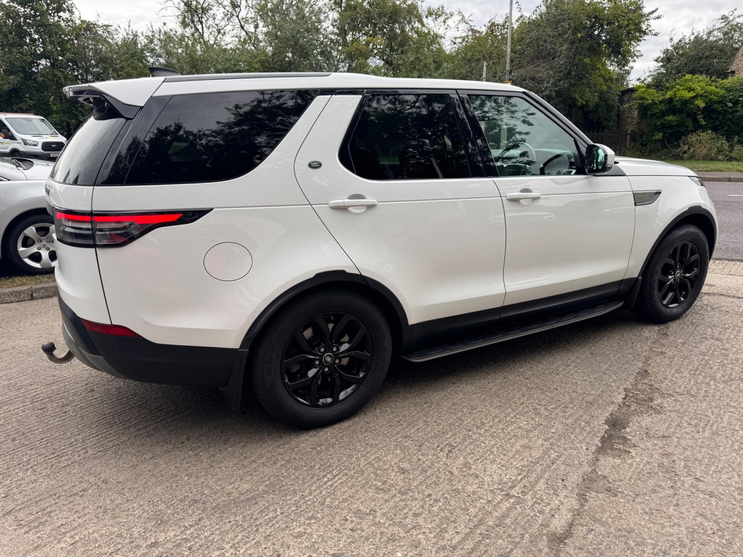 Used Land Rover Discovery 2018 for sale - 77143723: Photo 17