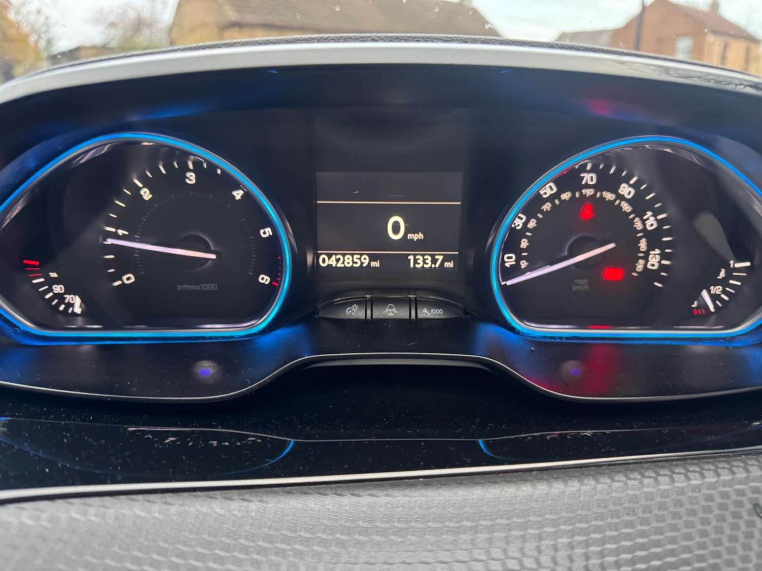 Used Peugeot 2008 2015 for sale - 76824899: Photo 12