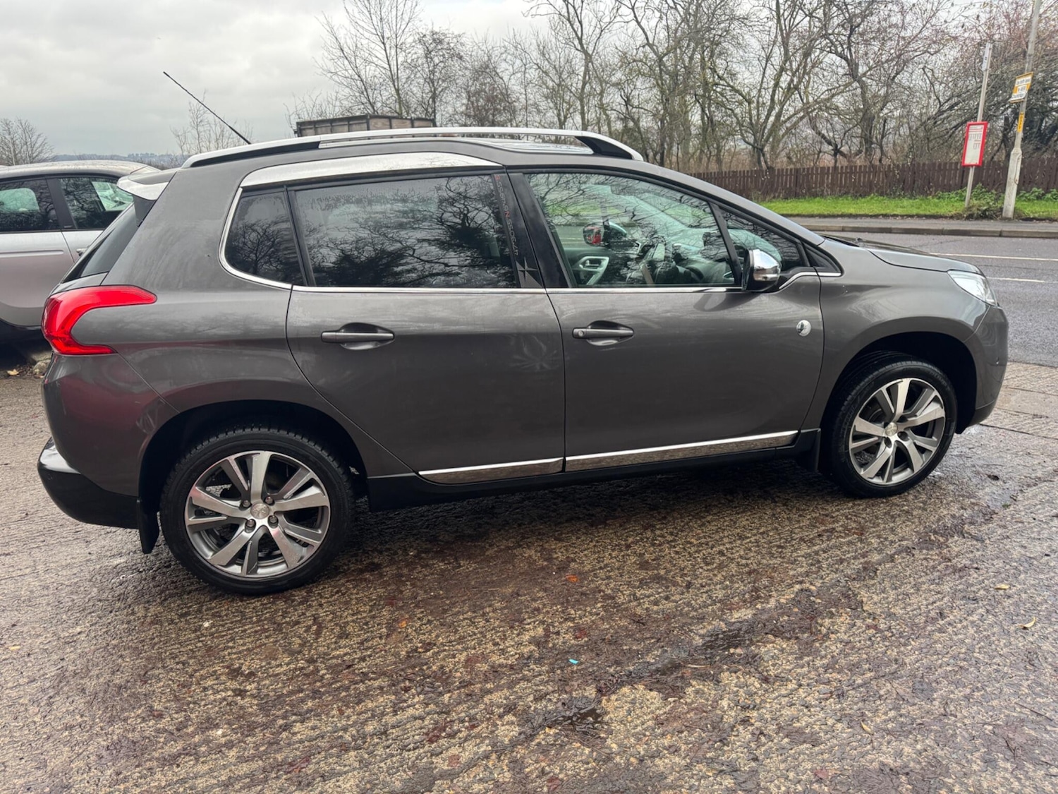 Used Peugeot 2008 2015 for sale - 76824899: Photo 5