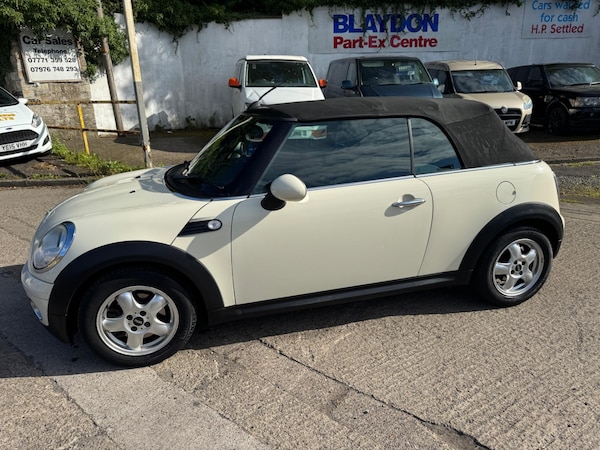 Used MINI Convertible 2010 for sale - 75401304: Photo 10