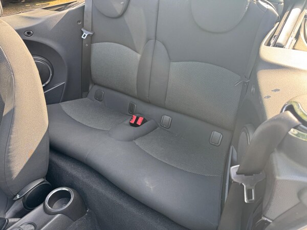 Used MINI Convertible 2010 for sale - 75401304: Photo 15