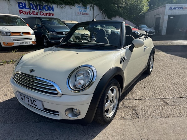 Used MINI Convertible 2010 for sale - 75401304: Photo 8