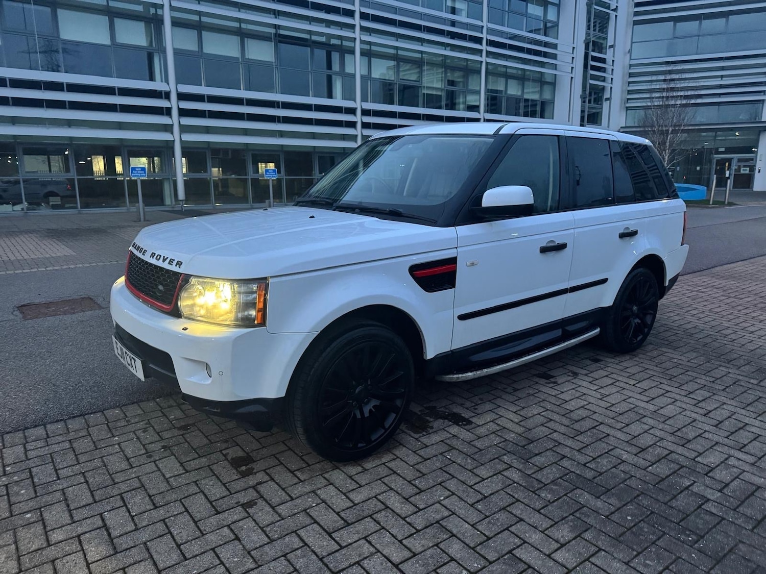Used Land Rover Range Rover Sport 2011 for sale - 77629405: Photo 1