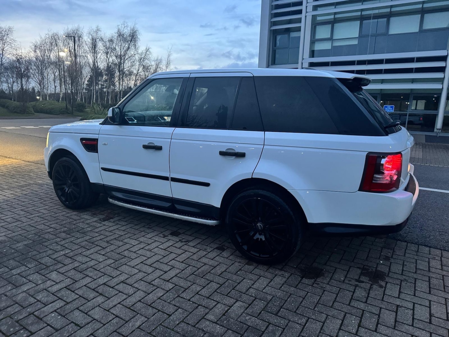 Used Land Rover Range Rover Sport 2011 for sale - 77629405: Photo 15