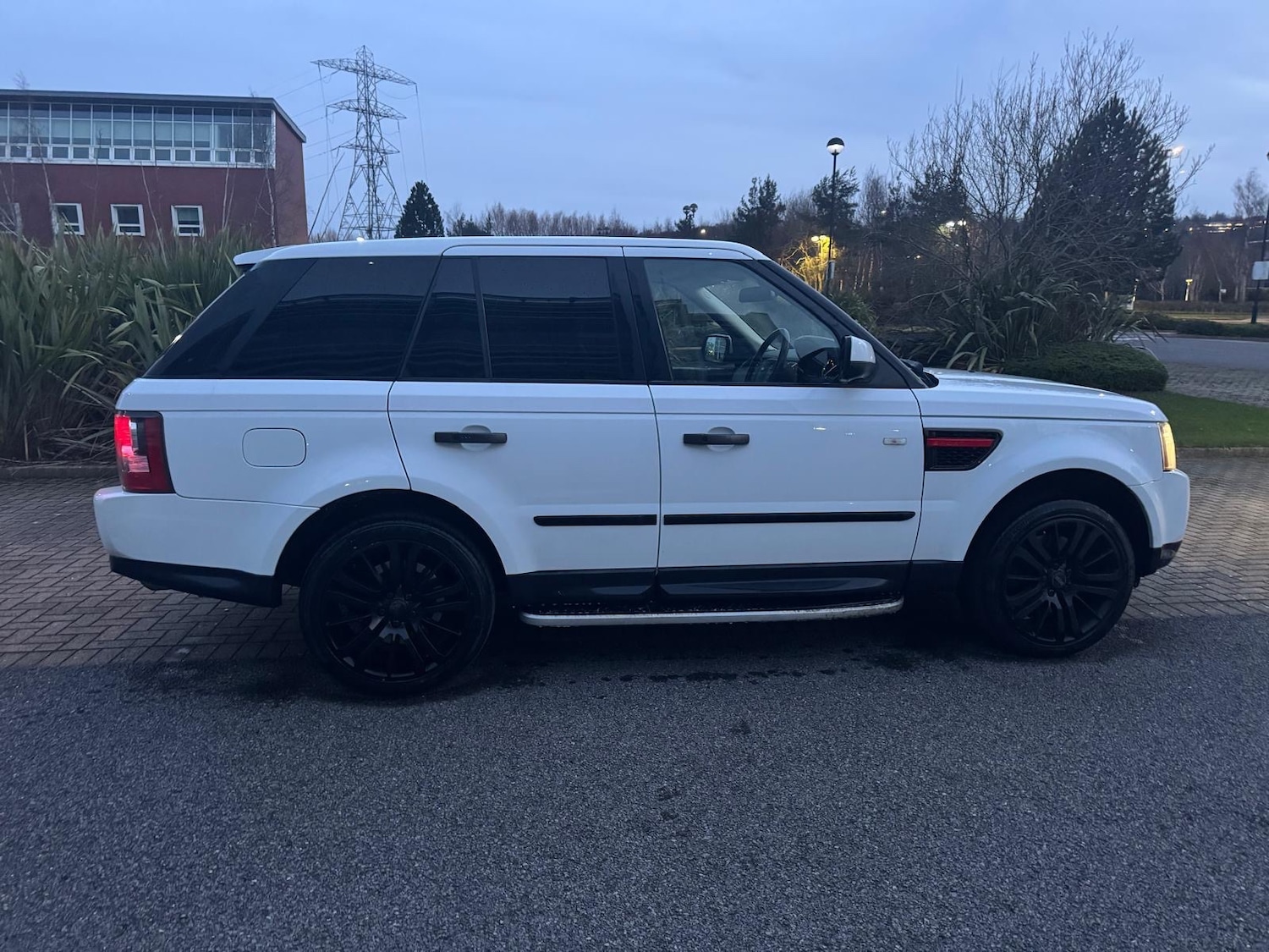 Used Land Rover Range Rover Sport 2011 for sale - 77629405: Photo 21