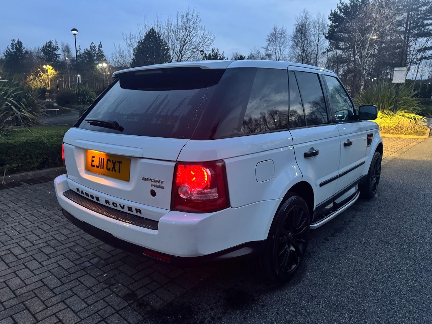 Used Land Rover Range Rover Sport 2011 for sale - 77629405: Photo 5