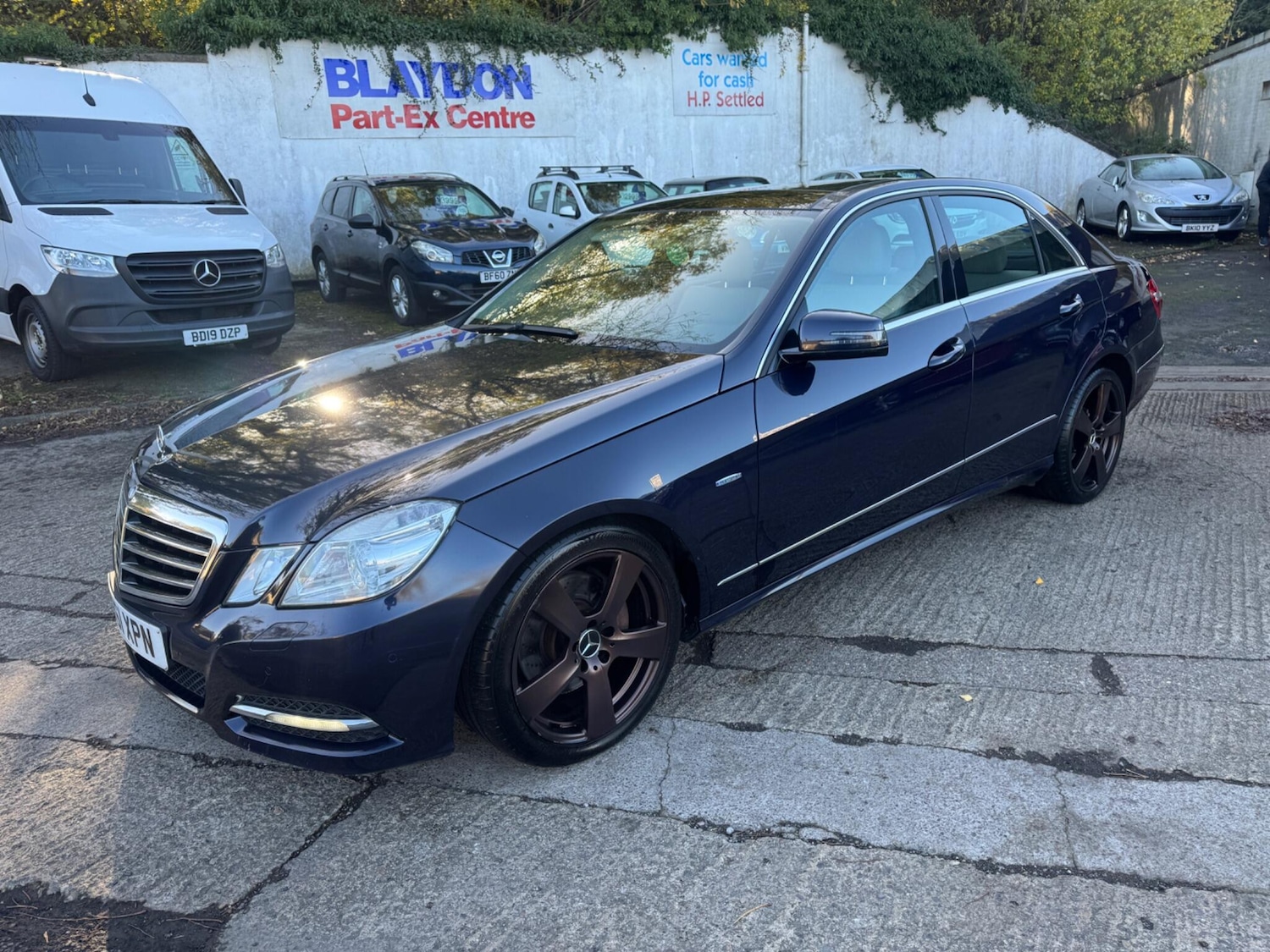 Used Mercedes-Benz E Class 2011 for sale - 76388580: Photo 1