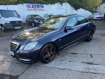 Used Mercedes-Benz E Class 2011 for sale - 76388580: Photo