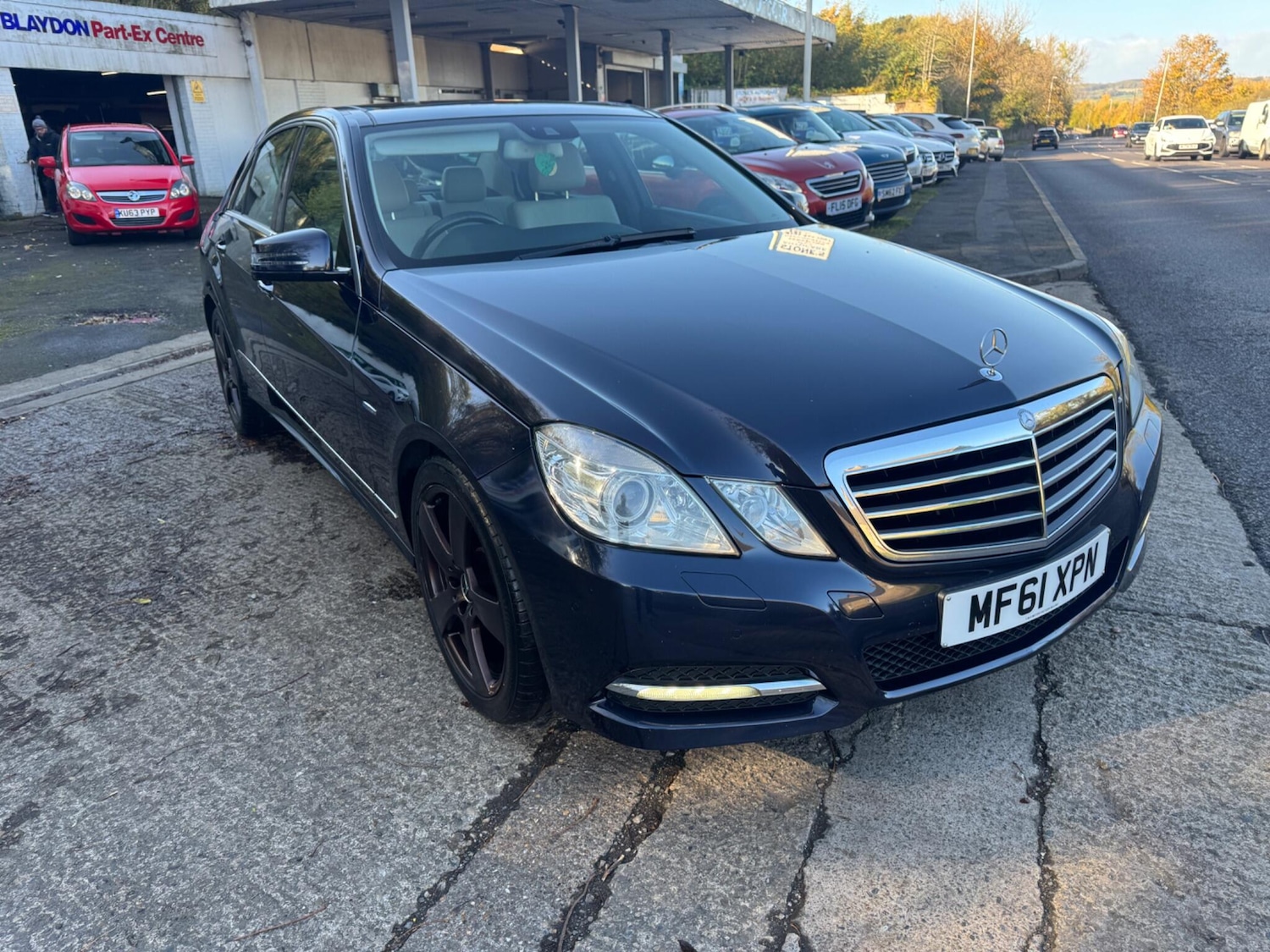 Used Mercedes-Benz E Class 2011 for sale - 76388580: Photo 3