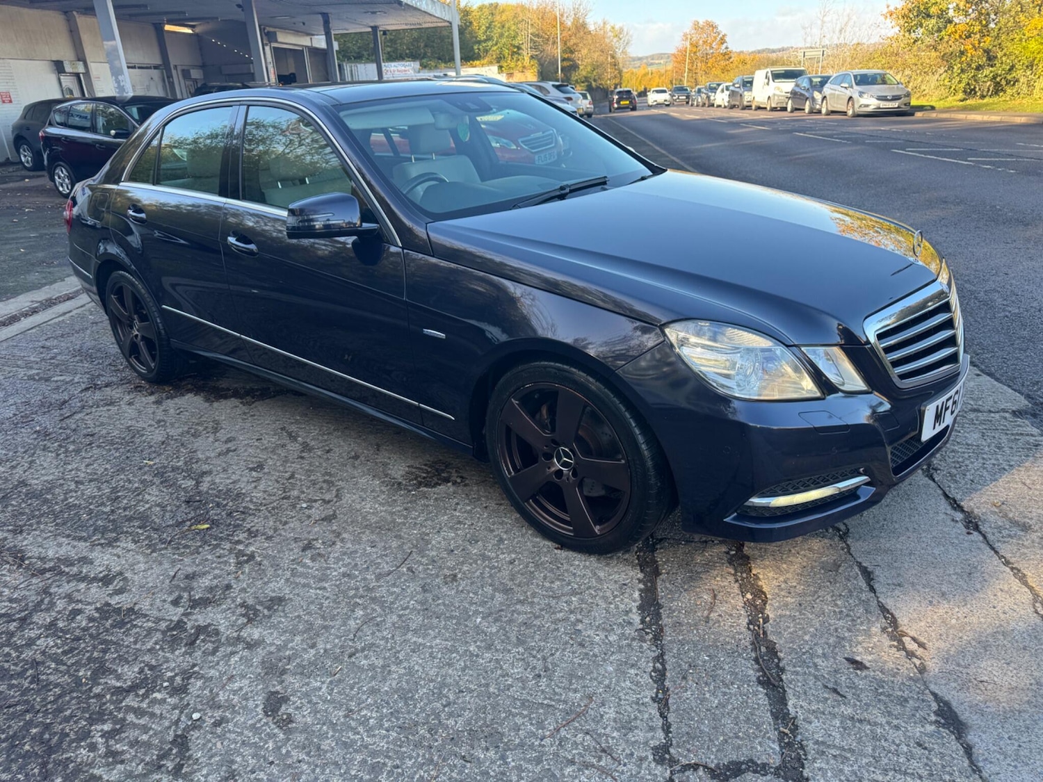 Used Mercedes-Benz E Class 2011 for sale - 76388580: Photo 6