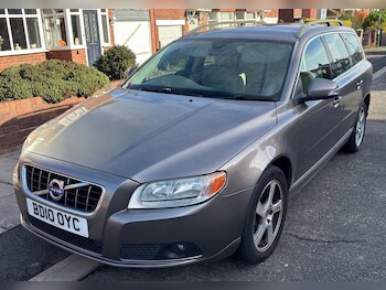 Used Volvo V70 2010 for sale - 76472524: Photo