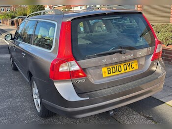 Used Volvo V70 2010 for sale - 76472524: Photo