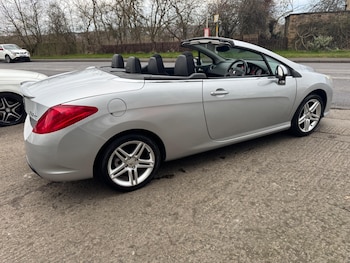 Used Peugeot 308 2010 for sale - 76781922: Photo