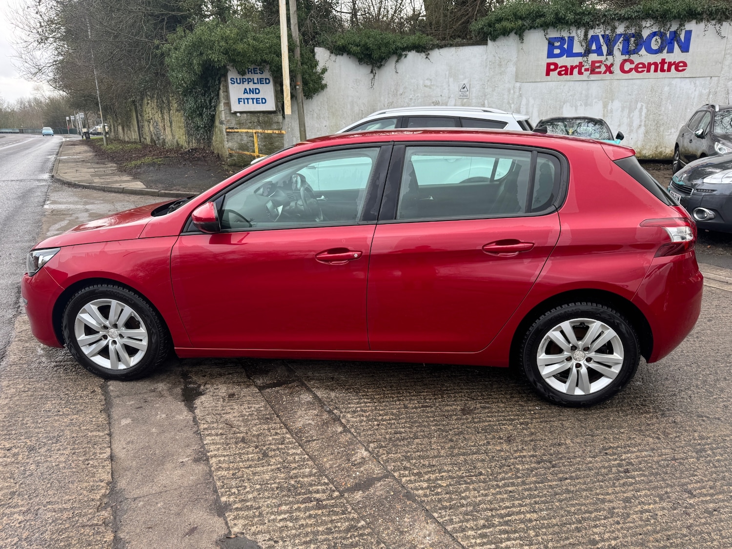 Used Peugeot 308 2015 for sale - 77271888: Photo 14