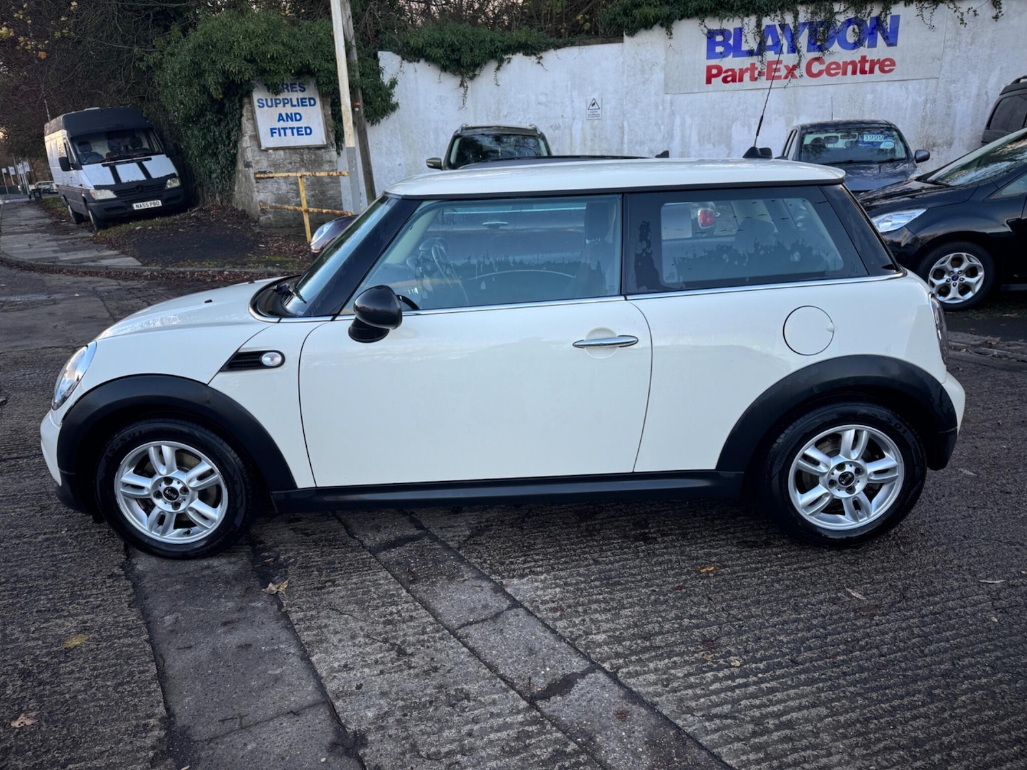 Used MINI Hatch 2011 for sale - 76658653: Photo 8
