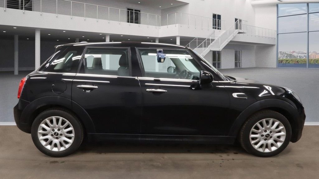 Used MINI Hatch 2015 for sale - 77642568: Photo 5