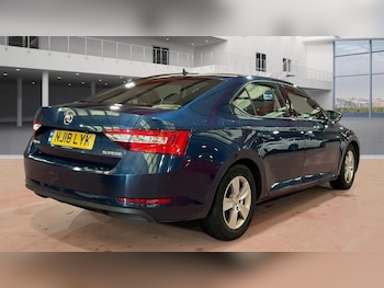 Used Skoda Superb 2018 for sale - 77765595: Photo