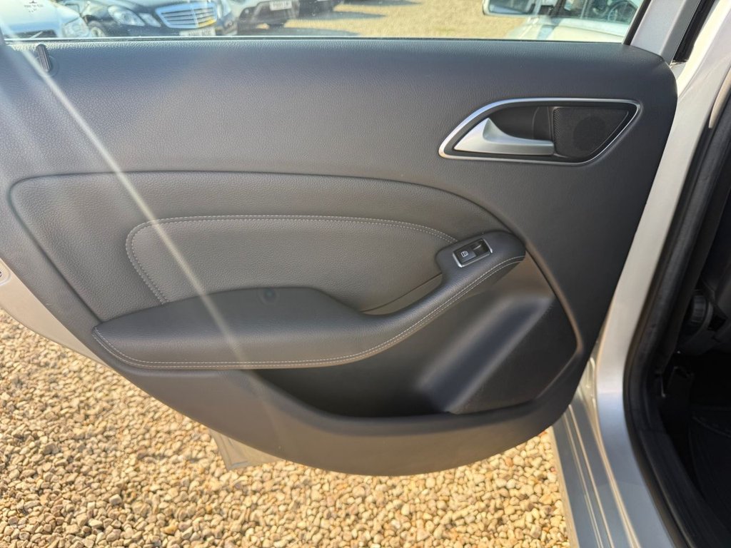 Used Mercedes-Benz B Class 2015 for sale - 78166869: Photo 15