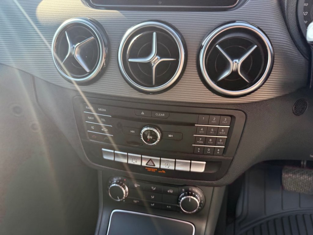 Used Mercedes-Benz B Class 2015 for sale - 78166869: Photo 40