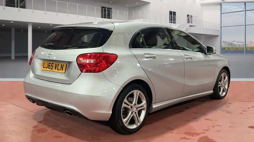 Used Mercedes-Benz A-Class 2015 for sale - 77880061: Photo 4