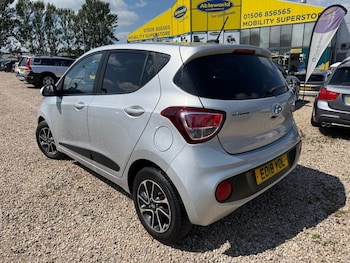 Used Hyundai i10 2018 for sale - 78645730: Photo