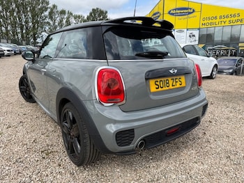 Used MINI Hatch 2018 for sale - 79607554: Photo