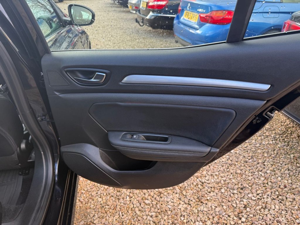 Used Renault Megane 2017 for sale - 77451772: Photo 11