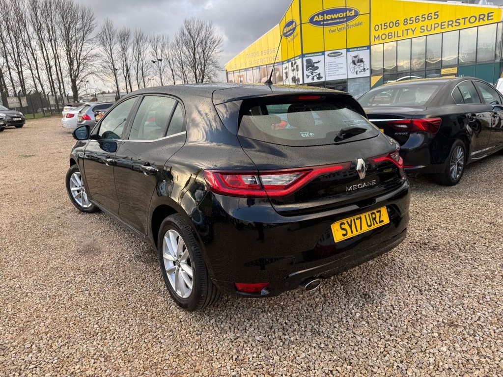 Used Renault Megane 2017 for sale - 77451772: Photo 4