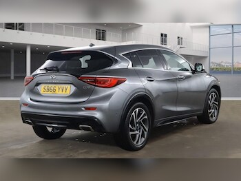 Used Infiniti Q30 2017 for sale - 77583496: Photo