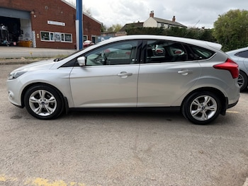 Used Ford Focus 2014 for sale - 78410140: Photo