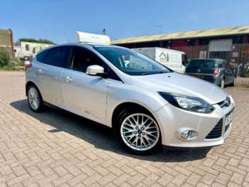 (64) - 1.0T EcoBoost Zetec Euro 5 (s/s) 5dr