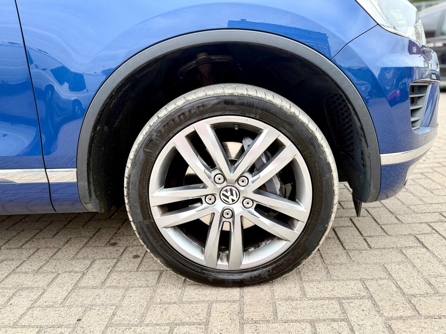 Vehicle 27