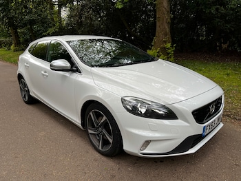 Used Volvo V40 2013 for sale - 79454159: Photo