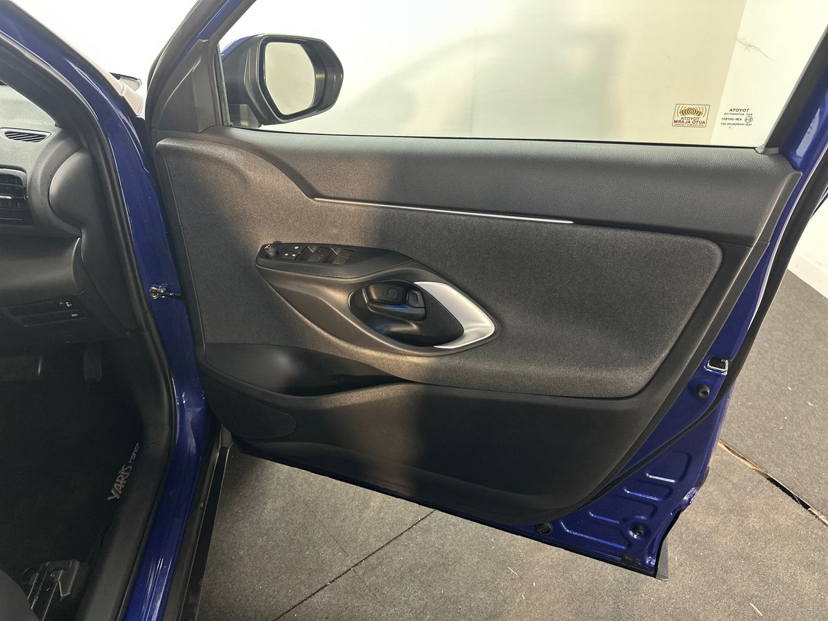 Used Toyota Yaris Cross 2021 for sale - 77576336: Photo 35