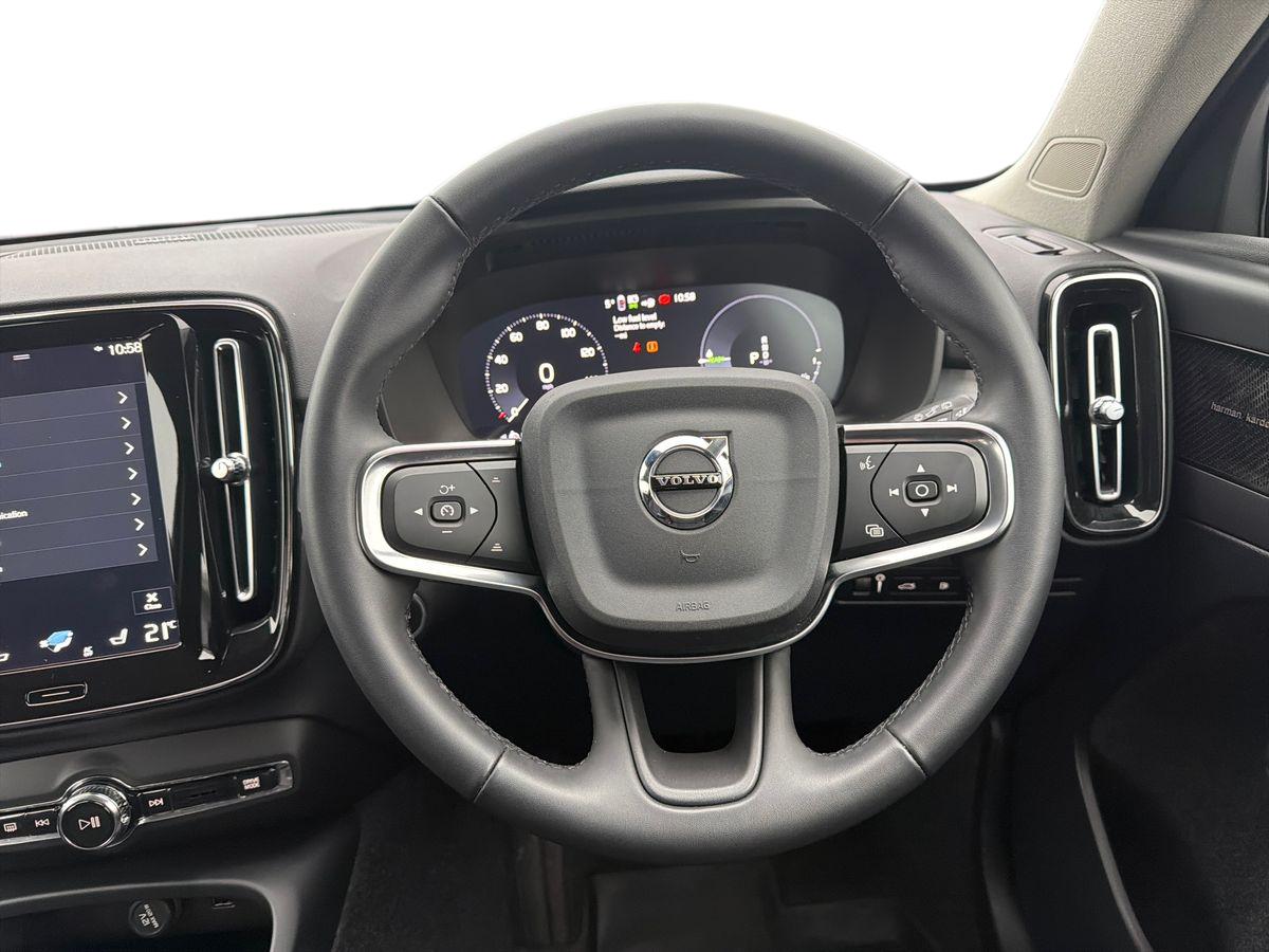 Used Volvo XC40 2021 for sale - 77492606: Photo 17