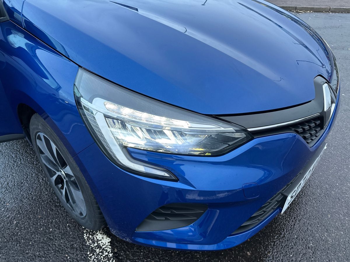 Used Renault Clio 2022 for sale - 76861753: Photo 32