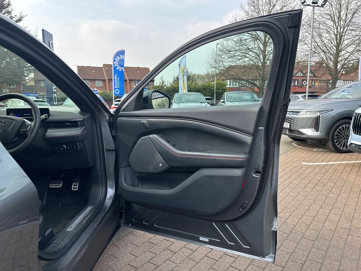 Used Ford Mustang Mach-E 2023 for sale - 77988368: Photo 35