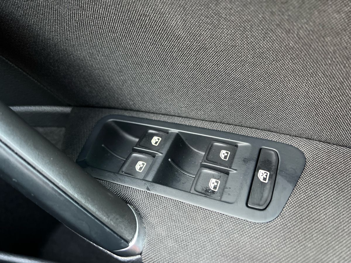 Used Volkswagen Golf 2019 for sale - 76344083: Photo 25