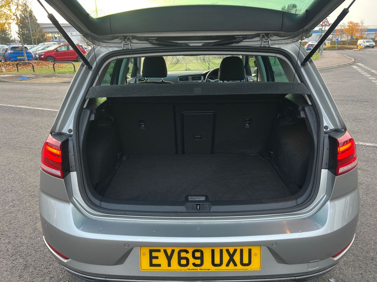 Used Volkswagen Golf 2019 for sale - 76344083: Photo 34