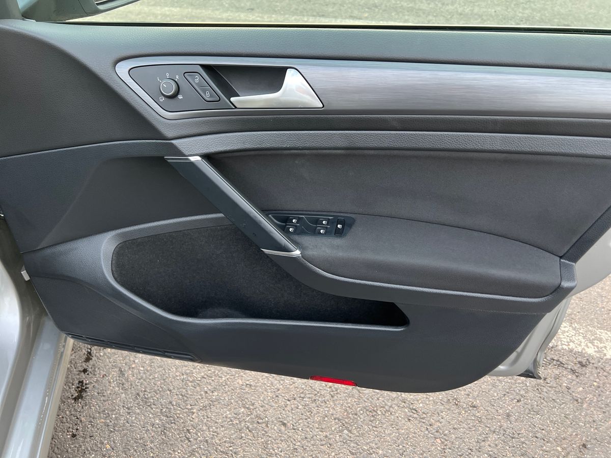 Used Volkswagen Golf 2019 for sale - 76344083: Photo 35