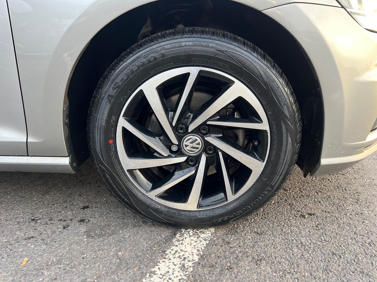 Used Volkswagen Golf 2019 for sale - 76344083: Photo 9